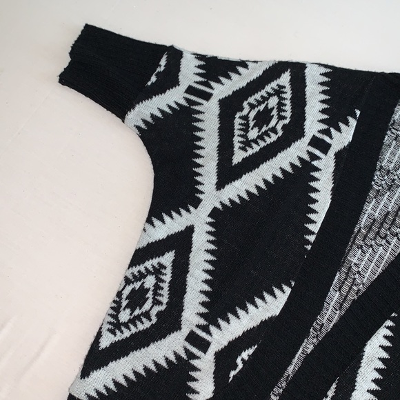 Aztec Print Cardigan - Picture 2 of 3
